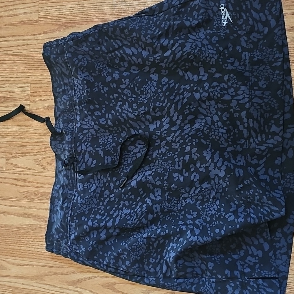 Women's SPEEDO BlACK BLUE PATTERND SWIM SKIRT WITH SHORT SIZE‎ M